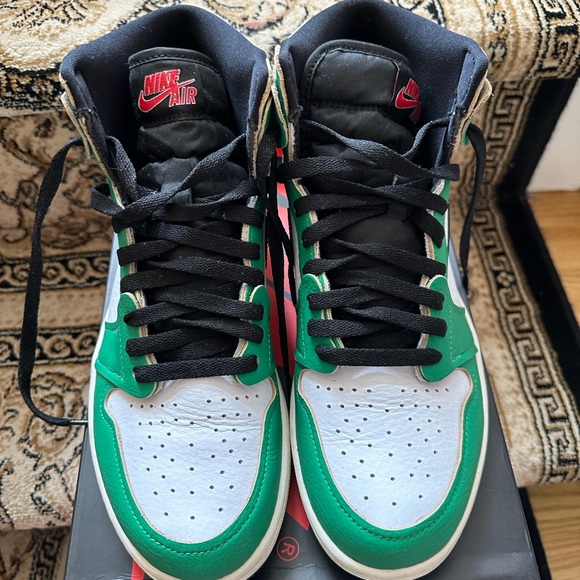 Air Jordan 1 Retro OG “Lucky Green” - Picture 3 of 7